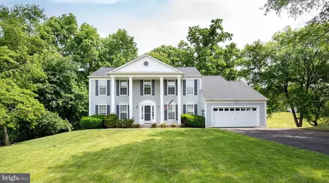 13201 Mountain Ash Ct, Woodbridge, VA 22192