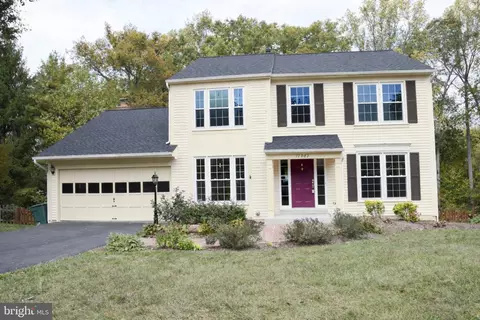11983 San Ysidro Ct, Woodbridge, VA 22192