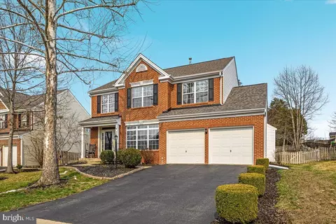 9231 Glen Meadow Ln, Bristow, VA 20136