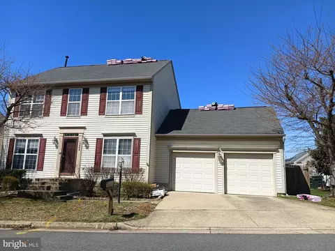 17304 Locust Creek Dr, Dumfries, VA 22026