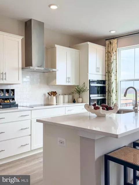 Kitchen - 11369 Hypatia Loop, Manassas, VA 20109 photo 6 of 7