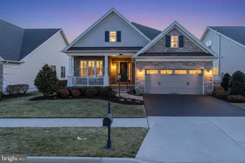 6061 Trotters Point Ln, Gainesville, VA 20155