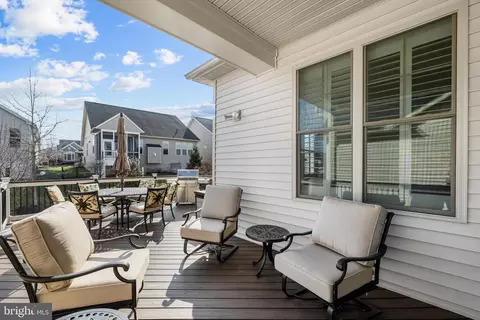 Exterior - 6061 Trotters Point Ln, Gainesville, VA 20155 photo 14 of 16