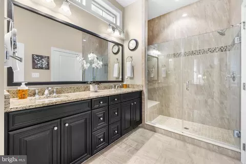 Bath - 6061 Trotters Point Ln, Gainesville, VA 20155 photo 1 of 4
