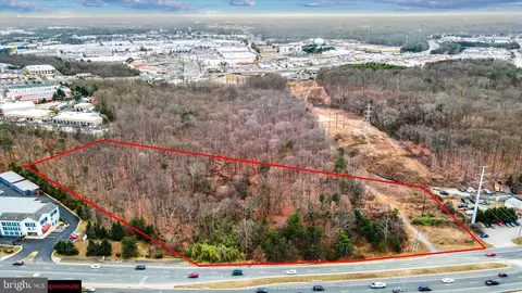 2509 Caton Hill Rd, Woodbridge, VA 22192