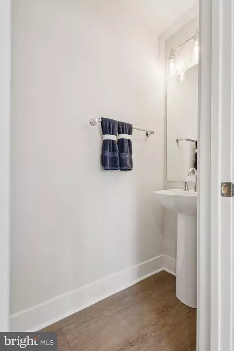 Entry Way - 11230 Einstein St, Manassas, VA 20109 photo 5 of 8