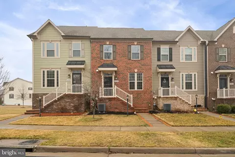 18058 Red Cedar Rd, Dumfries, VA 22026