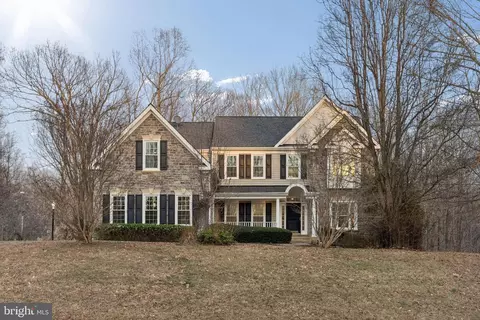 10871 Peninsula Ct, Manassas, VA 20111