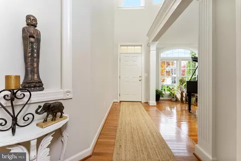 Entry Way - 13836 Tarleton Ct, Gainesville, VA 20155 photo 2 of 4