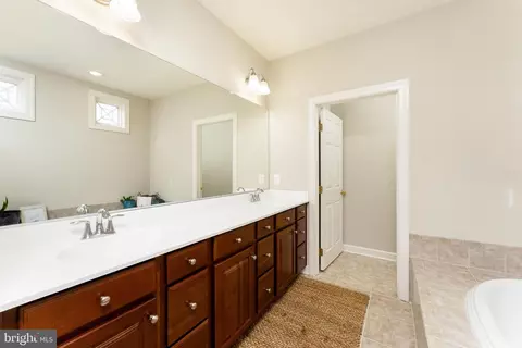 Other - 13836 Tarleton Ct, Gainesville, VA 20155 photo 6 of 9