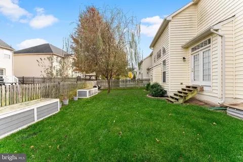 Exterior - 13836 Tarleton Ct, Gainesville, VA 20155 photo 3 of 3