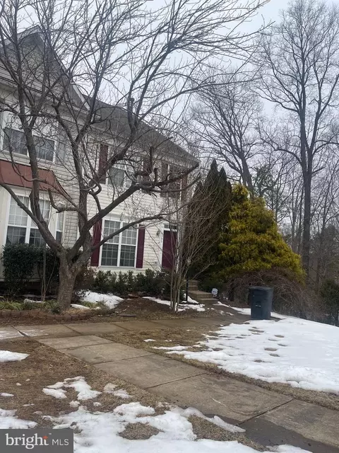 4395 Torrence Pl, Woodbridge, VA 22193