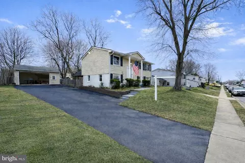 12919 Kerrydale Rd, Woodbridge, VA 22193