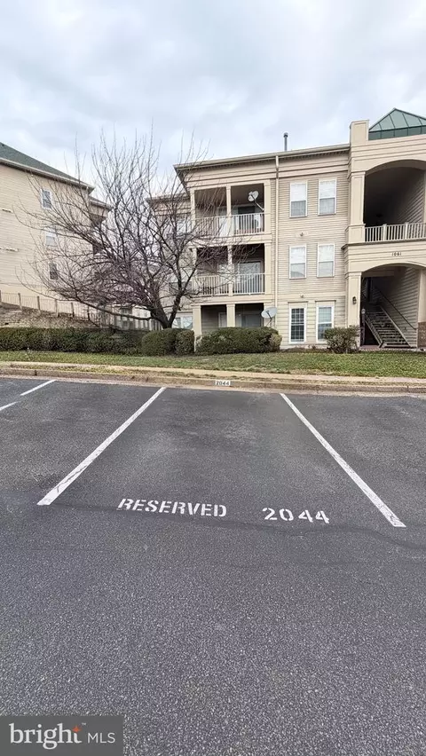 1061 Gardenview Loop #204, Woodbridge, VA 22191