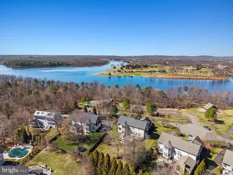 View/Area - 14521 Bluff Point Ct, Gainesville, VA 20155 photo 11 of 11