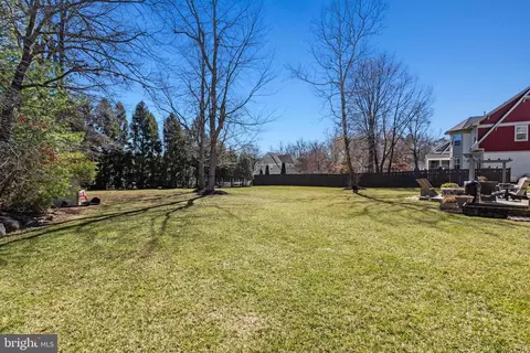 Exterior - 14521 Bluff Point Ct, Gainesville, VA 20155 photo 10 of 10