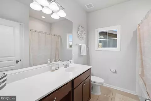 Entry Way - 14521 Bluff Point Ct, Gainesville, VA 20155 photo 19 of 20