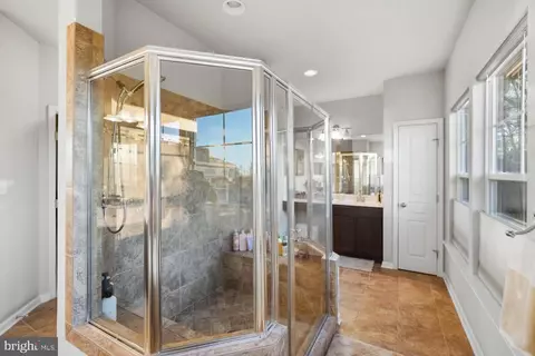 Entry Way - 14521 Bluff Point Ct, Gainesville, VA 20155 photo 16 of 20