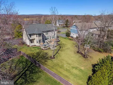 View/Area - 14521 Bluff Point Ct, Gainesville, VA 20155 photo 3 of 11