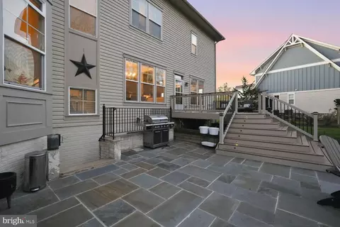 Exterior - 14521 Bluff Point Ct, Gainesville, VA 20155 photo 8 of 10
