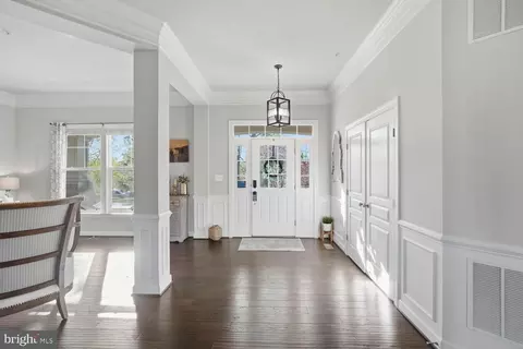 Entry Way - 14521 Bluff Point Ct, Gainesville, VA 20155 photo 1 of 20