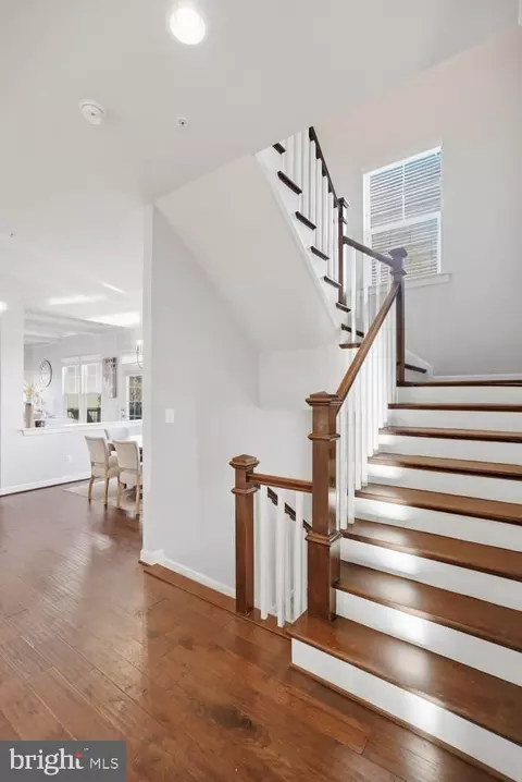 Entry Way - 14521 Bluff Point Ct, Gainesville, VA 20155 photo 7 of 20