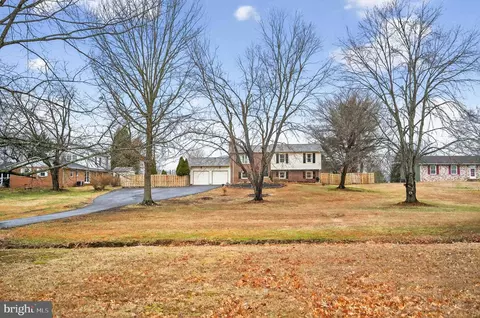 10314 Reid Ln, Nokesville, VA 20181
