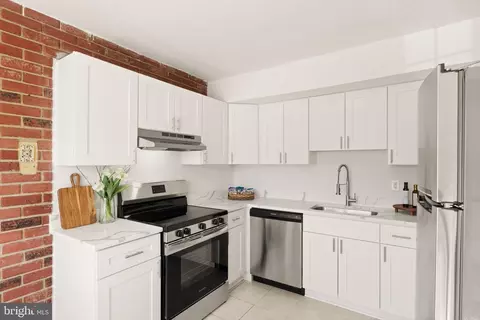 14748 Tamarack Pl, Woodbridge, VA 22191