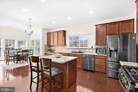 Kitchen - 4185 Agency Loop, Triangle, VA 22172 photo 5 of 5