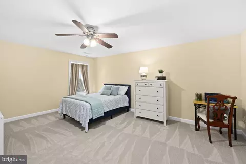 Bedroom - 4185 Agency Loop, Triangle, VA 22172 photo 3 of 3