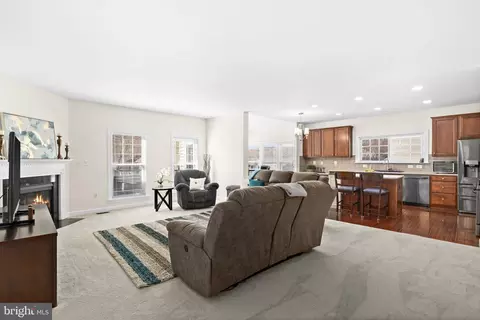 Other - 4185 Agency Loop, Triangle, VA 22172 photo 5 of 15