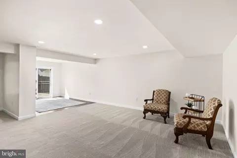 Living - 4185 Agency Loop, Triangle, VA 22172 photo 1 of 1