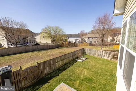 Exterior - 4185 Agency Loop, Triangle, VA 22172 photo 11 of 12
