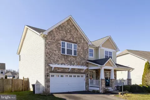 Exterior - 4185 Agency Loop, Triangle, VA 22172 photo 8 of 12