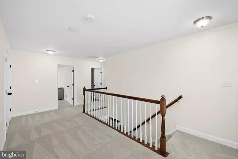Entry Way - 4185 Agency Loop, Triangle, VA 22172 photo 3 of 3