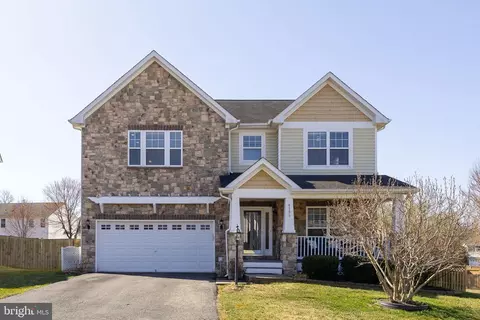 Exterior - 4185 Agency Loop, Triangle, VA 22172 photo 2 of 12