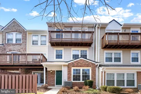 12569 Kempston Ln, Woodbridge, VA 22192