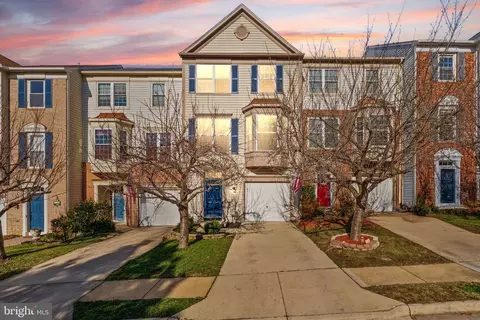 11521 Bertram St, Woodbridge, VA 22192