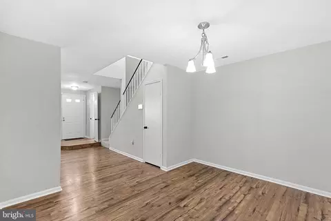 Entry Way - 7442 Emerald Dr, Manassas, VA 20109 photo 1 of 5