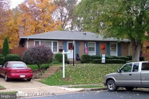 7605 Rosbury Ct, Manassas, VA 20109