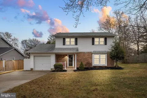 9847 Alan Ct, Manassas, VA 20109