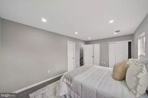 Bedroom - 6934 Village Stream Pl, Gainesville, VA 20155 photo 1 of 2