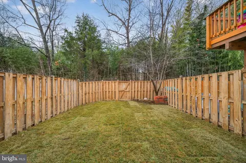 Exterior - 6934 Village Stream Pl, Gainesville, VA 20155 photo 4 of 4