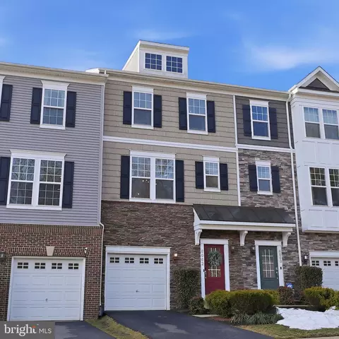 6062 Camerons Ferry Dr, Haymarket, VA 20169