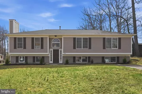 5545 Spangler Ln, Woodbridge, VA 22193