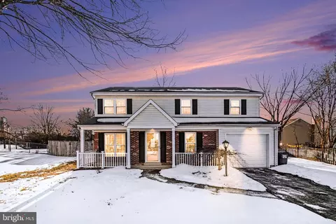 13450 Orangewood Dr, Woodbridge, VA 22193