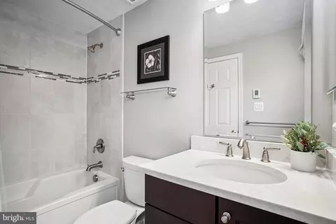15418 Beachview Dr, Dumfries, VA 22025 photo 21