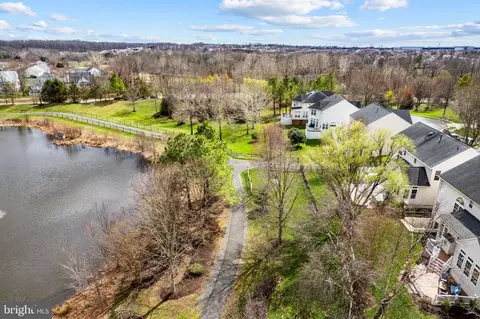 View/Area - 6913 Bitterroot Ct, Gainesville, VA 20155 photo 4 of 4