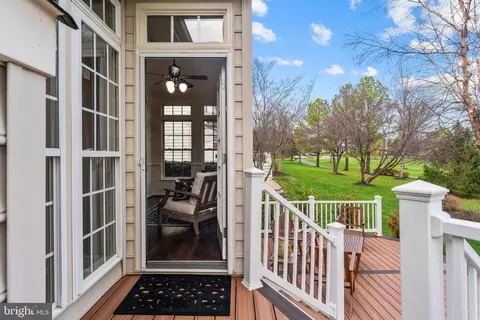 Exterior - 6913 Bitterroot Ct, Gainesville, VA 20155 photo 8 of 12