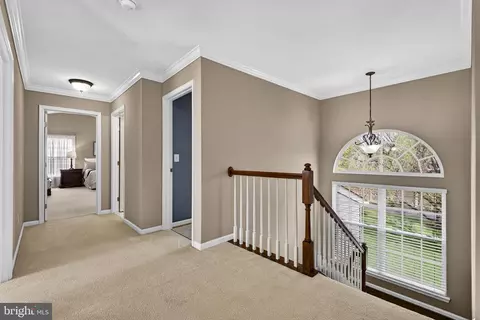Entry Way - 6913 Bitterroot Ct, Gainesville, VA 20155 photo 5 of 6